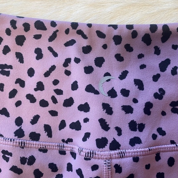 Zyia Lilac Jaguar Fit n Free Hi-Rise 7/8 Leggings - Picture 9 of 10